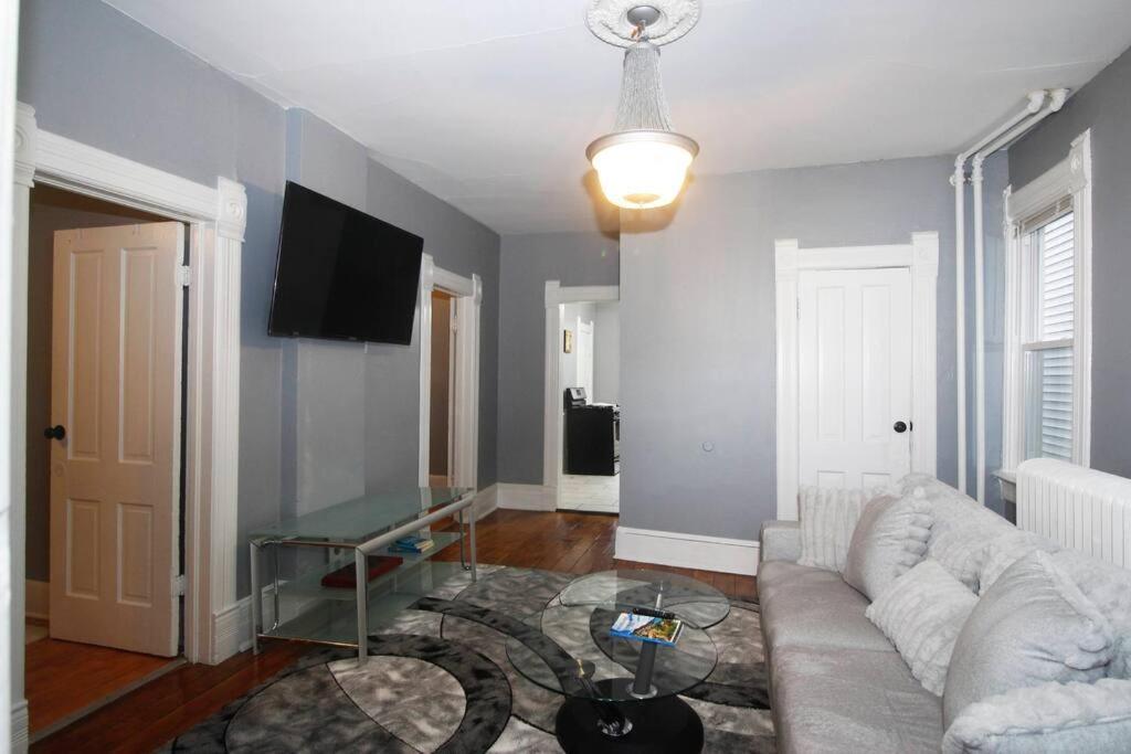 Renovated Brady St. Classic Milwaukee Bagian luar foto