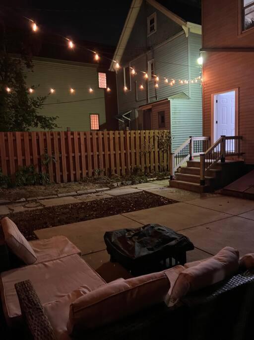 Renovated Brady St. Classic Milwaukee Bagian luar foto